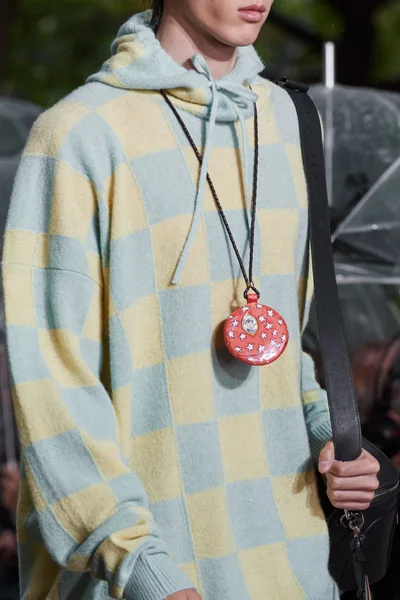 Look 84